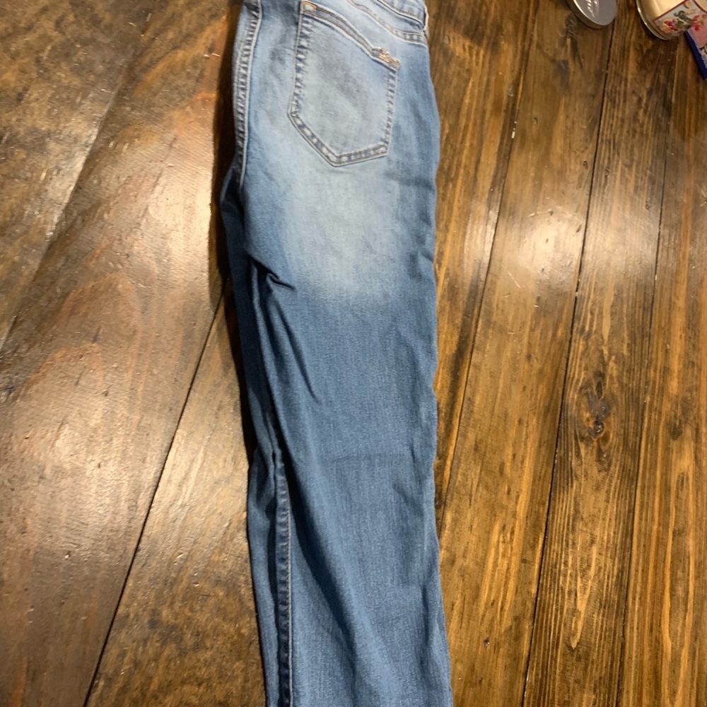 Capris - Picture 2 of 2